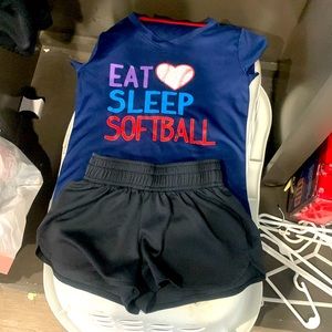 GUC sport bundle! Tee and shorts! Softball 🥎
